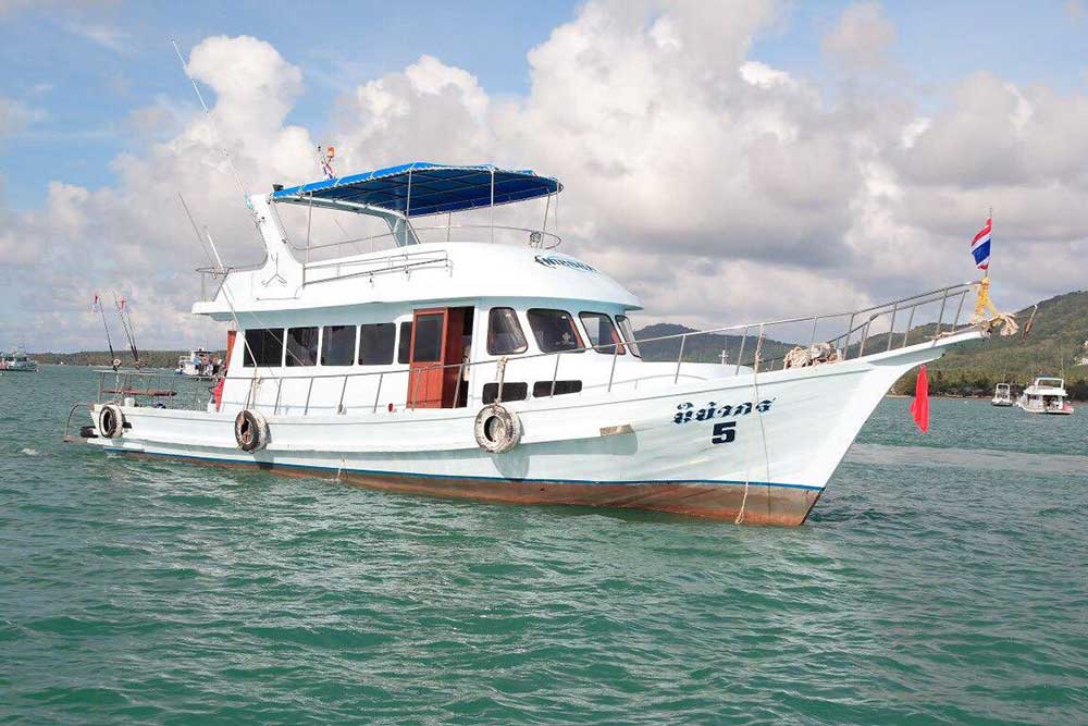 บริการเช่าเรือเหมาลำตกปลา-กลางวัน-กลางคืน-ทรอลิ่ง-สปินนิ่ง-เที่ยวภูเก็ต-ราคาถูก
