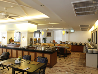 sawaddi-patong-hotel-ที่พัก-ใน-ป่าตอง-ภูเก็ต-ห้อง-พัก-สไตล์-ชิโนโปตุกีส-2