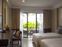 ห้อง-พัก-สไตล์-ชิโนโปตุกีส-โรงแรม-สวัสดี-ป่าตอง-ซูพีเรียล-ใกล้-หาด-ป่าตอง-2