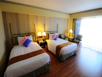 patong-resort-hotel-deluxe-room-2