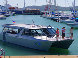 sawasdee-phi-phi-island-premium-catamaran-phuket-11