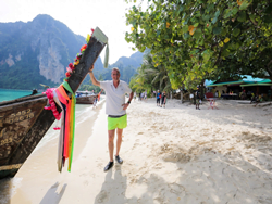 sawasdee-phi-phi-island-premium-catamaran-phuket-18