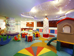 Phuket-Accommodation-Patong-Beach-Front-Graceland-Resort-9