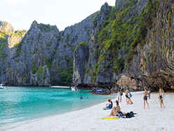 วันเดย์-ชม-พระอาทิตย์-ขึ้น-รุ่งอรุณ-เกาะพีพี-อ่าวมาหยา-เกาะไม้ไผ่-ภูเก็ต-เรือเร็ว-45