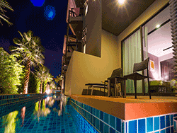Phuket-accommodation-four-star-the-charm-resort-patong-deluxe-pool-access