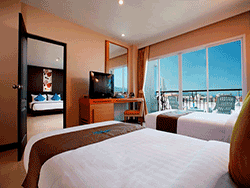phuket-accommodation-four-star-andakira-hotel-patong-16