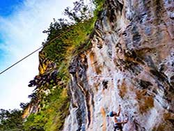 โปรแกรมกิจกรรมปีนผา-ณ-อ่าวไร่เลย์-Real-Rocks-Climbing-กระบี่-5