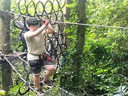 กิจกรรมผาดโผนบนต้นไม้-โหนสลิง-กระบี่-ทรีท็อป-แอดเวนเจอร์-6
