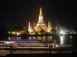 ดินเนอร์-ล่องเรือแม่น้ำเจ้าพระยา-เรือเจ้าพระยาครุยส์-เที่ยวกรุงเทพ-ราคาถูก-6