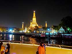 ดินเนอร์-ล่องเรือแม่น้ำเจ้าพระยา-เรือเจ้าพระยาครุยส์-เที่ยวกรุงเทพ-ราคาถูก-7