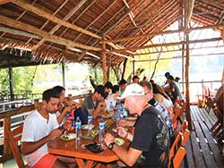 ทัวร์เต็มวัน-พายเรือคายัค-ณ-อ่าวท่าเลน-เล่นน้ำ-อาหาร-เที่ยวกระบี่-8