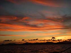 ทัวร์ครึ่งวันบ่าย-เกาะไม้ท่อน-ล่องเรือชมพระอาทิตย์ตก-เรือคาตามารัน-เที่ยวภูเก็ต-2