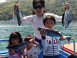 ทัวร์วันเดย์ทริป-ตกปลาใหญ่-เกาะราชาใหญ่-เรือตกปลา-เที่ยวภูเก็ต-ราคาถูก-13