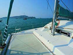 บริการเช่า-เหมาลำเรือคาตามารัน-เที่ยวภูเก็ต-กระบี่-พังงา-ราคาถูก-3