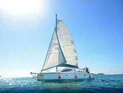 บริการเช่า-เหมาลำเรือคาตามารัน-เที่ยวภูเก็ต-กระบี่-พังงา-ราคาถูก-4