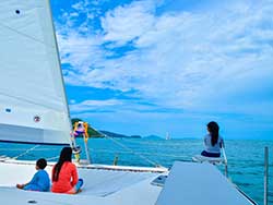 บริการเช่า-เหมาลำเรือคาตามารัน-เที่ยวภูเก็ต-กระบี่-พังงา-ราคาถูก-6