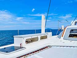 บริการเช่า-เหมาลำเรือคาตามารัน-เที่ยวภูเก็ต-กระบี่-พังงา-ราคาถูก-8