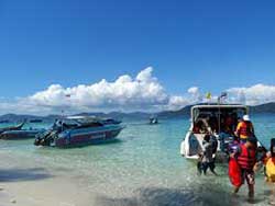 บริการเช่าเรือเร็ว-เหมาลำเรือคาตามารัน-เที่ยวภูเก็ต-กระบี่-พังงา-ราคาถูก-8