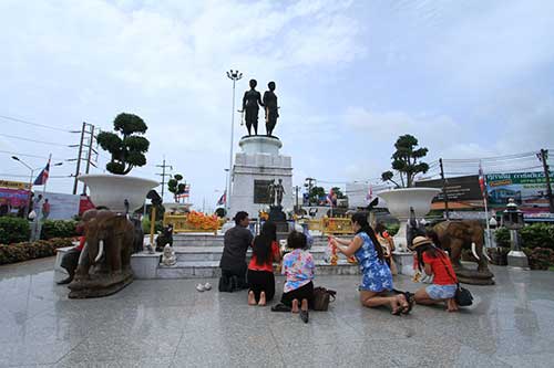 ประวัติศาสตร์ภูเก็ต-ประวัติท้าวเทพกระษัตรี-ท้าวศรีสุนทร-สถานที่ท่องเที่ยว-3