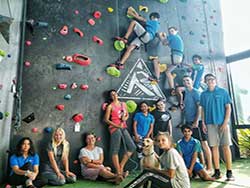 ปีนผาจำลอง-ภูเก็ต-Rebel-Rock-Climbing-Phuket-8