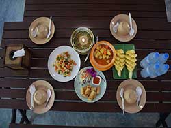 เขาหลักซาฟารี-ทัวร์ล่องแพไม้ไผ่-นั่งช้าง-ภูเก็ต-10