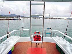 เรือตกปลา-ลำใหญ่-เกาะราชาใหญ่