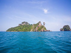 ทะเลกระบี่-เกาะไก่-เรือเร็ว