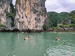 เที่ยวพายเรือคายัค-ลอดถ้ำ-อ่าวพังงา