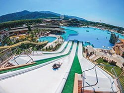 สไลเดอร์-สวนน้ำ-บลูทรี