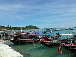 เรือหางยาว-เช่า-เหมาลำ-เกาะแตน