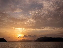 ล่องเรือ-ชมพระอาทิตย์ตก-เกาะไม้ท่อน