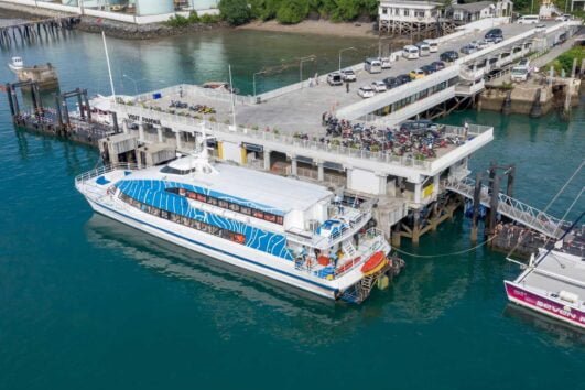 ทัวร์-เกาะไม้ท่อน-เรือสำราญใหญ่