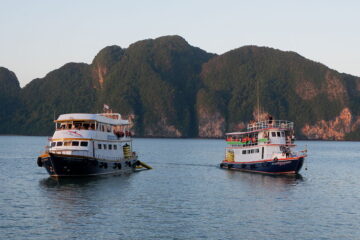 จอห์น-เกรย์-ซีแคนู-ทัวร์อ่าวพังงา-ซันเซ็ท-เรือใหญ่