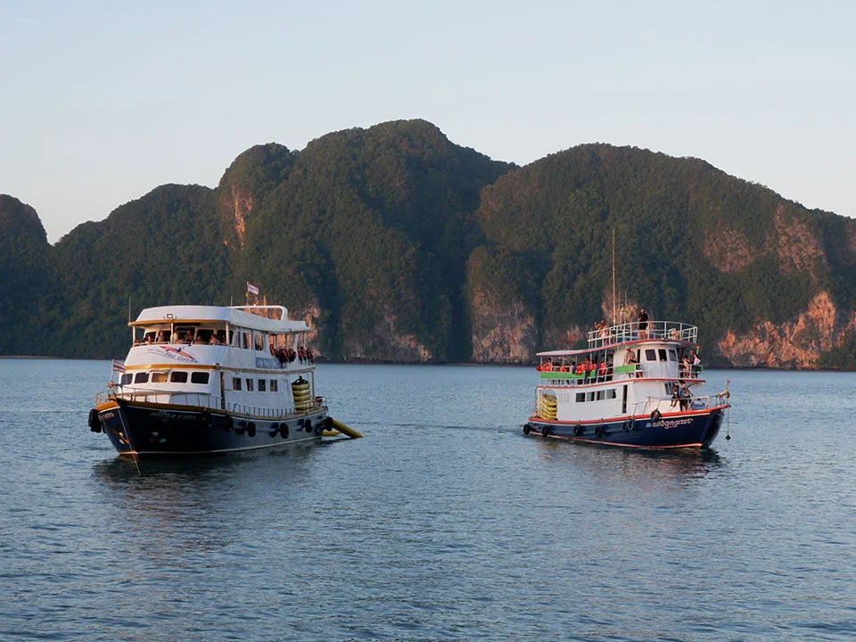 จอห์น-เกรย์-ซีแคนู-ทัวร์อ่าวพังงา-ซันเซ็ท-เรือใหญ่