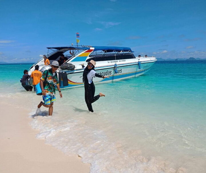 เรือสปีดโบ๊ททัวร์-กระบี่-4-เกาะ-ปอดะ-ไก่-ถ้ำพระนาง-ทะเลแหวก-3