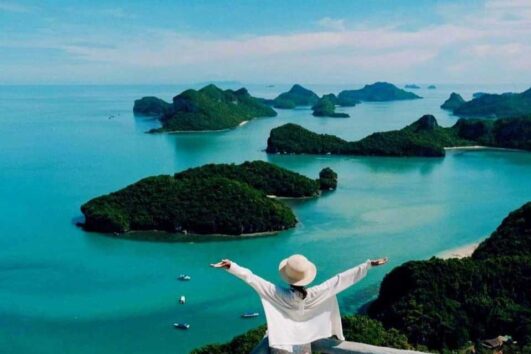 ทัวร์อุทยานแห่งชาติหมู่เกาะอ่างทอง พายคายัค โดยเรือสปีดโบ๊ท