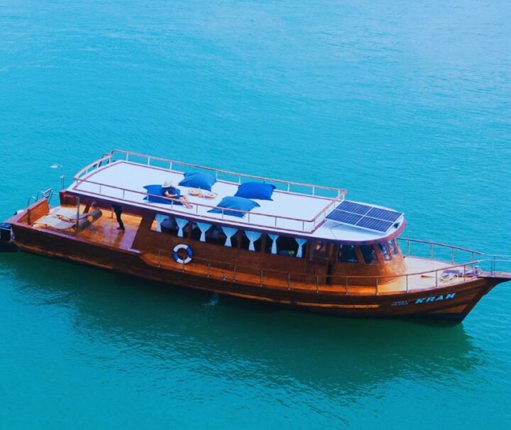 เช่าเหมาลำหางยาว-เรือไม้หรูวินเทจ-ภูเก็ต-เกาะเฮ-เกาะราชา-เกาะไม้ท่อน-7