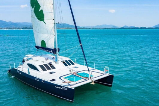 ภูเก็ต-เช่าเรือยอร์ช-สุดหรู-เรือใบคาตามารัน-Legacy-10