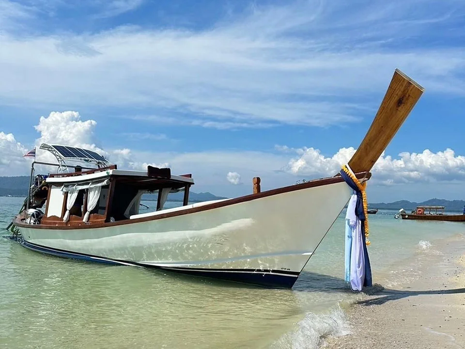 ภูเก็ต-เหมาลำ-เรือหัวโทง-เรือไม้หรู-เรือหางยาวมีพร็อพ-Luxury-Boat-10