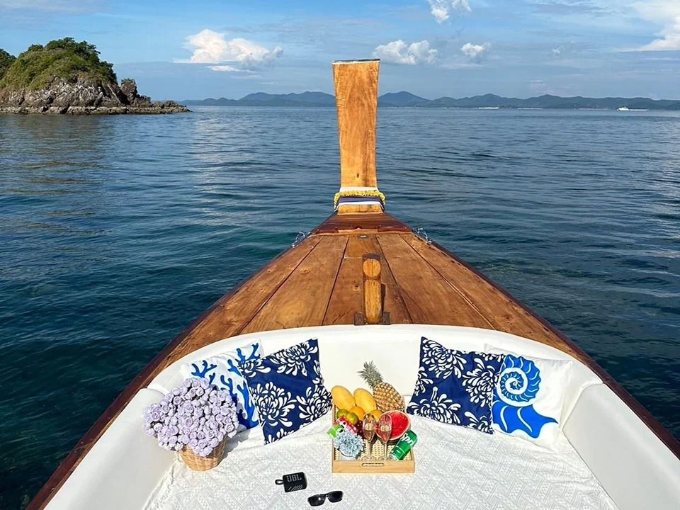 ภูเก็ต-เหมาลำ-เรือหัวโทง-เรือไม้หรู-เรือหางยาวมีพร็อพ-Luxury-Boat-12