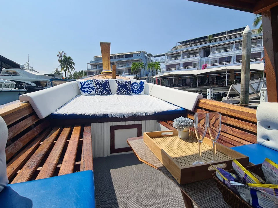 ภูเก็ต-เหมาลำ-เรือหัวโทง-เรือไม้หรู-เรือหางยาวมีพร็อพ-Luxury-Boat-24