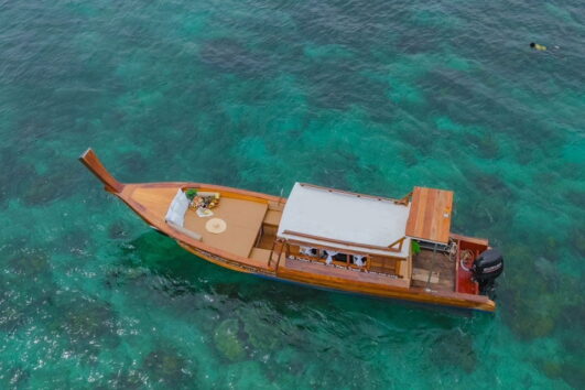เช่าเหมาลำ-เรือหัวโทง-เรือไม้สุดหรู-เรือหางยาว-Luxury-Boat-ภูเก็ต-12