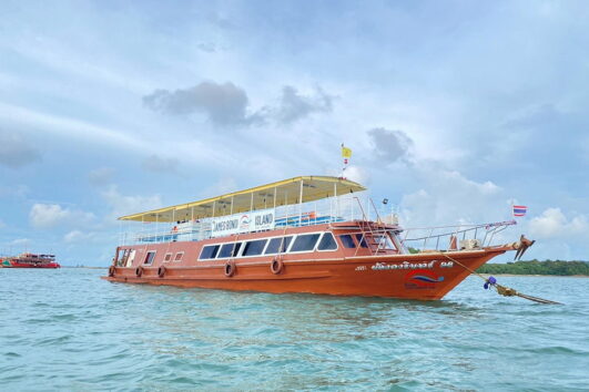 ภูเก็ต ทัวร์อ่าวพังงา เขาตะปู พายเรือแคนู เกาะห้อง เกาะนาคา เรือใหญ่