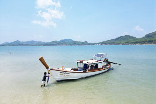 เกาะยาวใหญ่-เช่าเรือหางยาวหัวโทง-เรือไม้หรู-เรือหางยาวมีพร็อพ