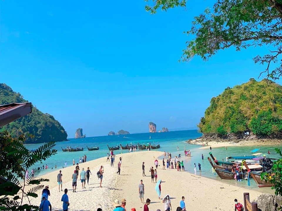 กระบี่-Early-Bird-ทัวร์รุ่งเช้า-เกาะพีพี-เกาะไผ่-4-เกาะ-เรือสปีดโบ๊ท-5