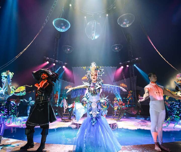 บัตรเข้าชมโชว์-กายกรรม-ภูเก็ต-Aqua-Circus-Phuket-15
